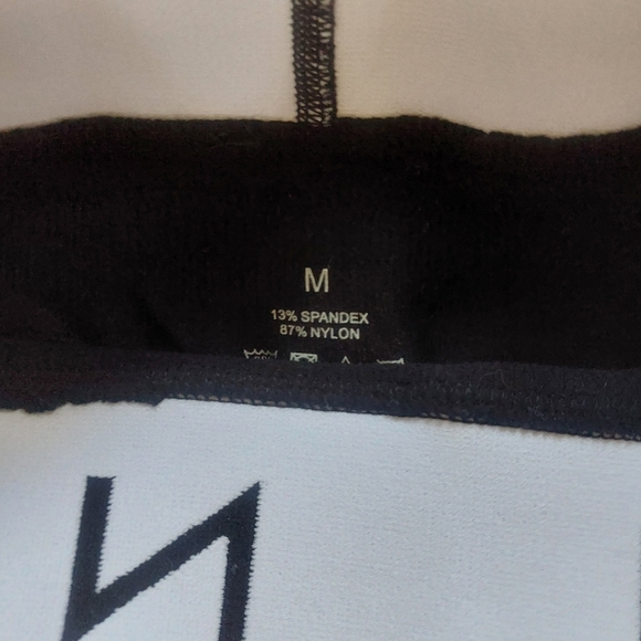 NVGTN biker shorts - Picture 2 of 2